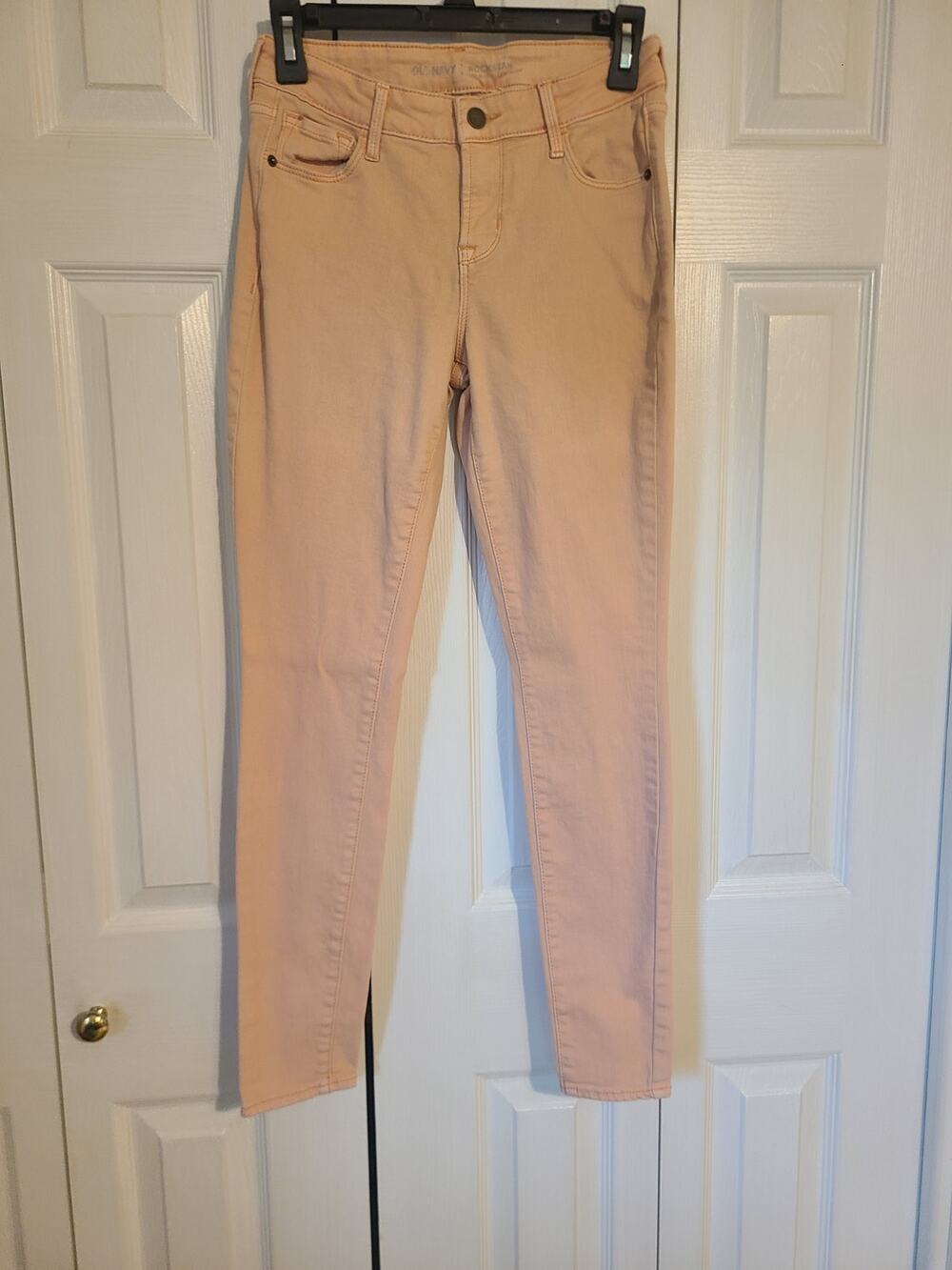 Old navy size 2 peach colored Rockstar skinny jeans